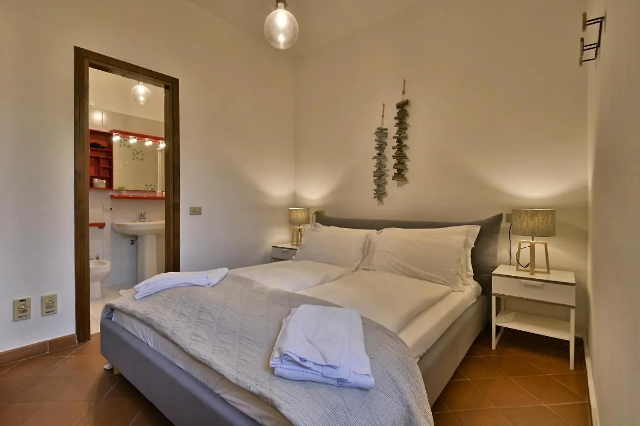 Appartamento Marieclaire - Theater Home Toscolano Maderno 0*,  Italy