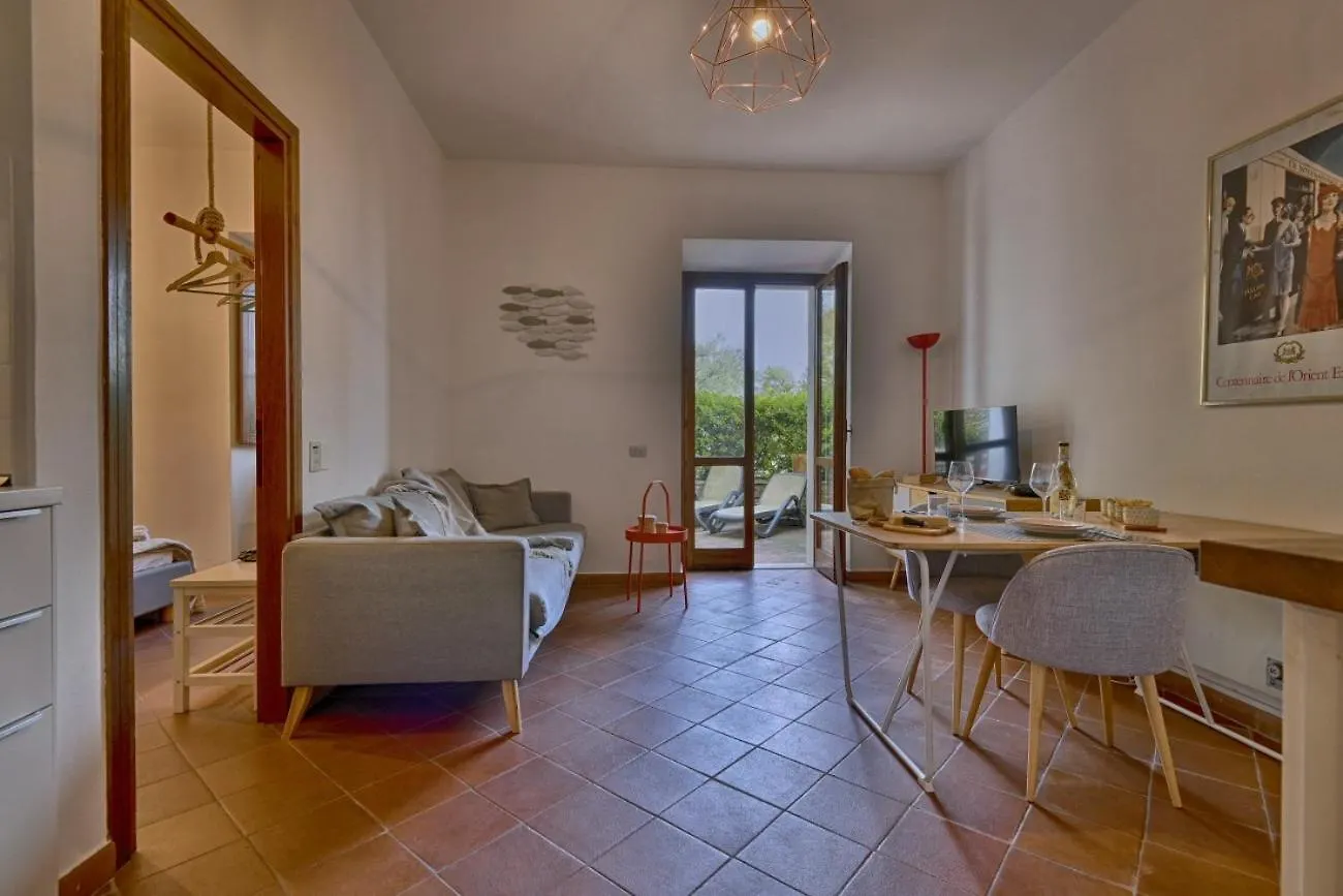 Appartamento Marieclaire - Theater Home Toscolano Maderno 0*,