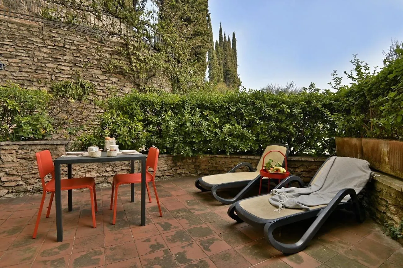 Apartment Appartamento Marieclaire - Theater Home Toscolano Maderno